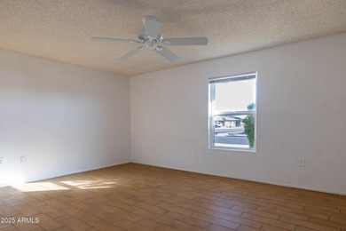 Fresh, bright, and ready for fun! This inviting 2 bedroom, 2 on Sun City Lakes West and East in Arizona - for sale on GolfHomes.com, golf home, golf lot