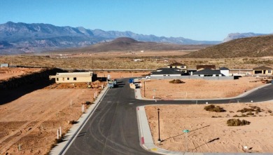 Quick move in! Rates as low as 4.5%, 30 year fixed at no cost to on Copper Rock Golf Course in Utah - for sale on GolfHomes.com, golf home, golf lot