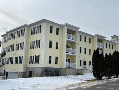 Desirable, sun-filled, 2-bedroom, 2-bath, 3RD FLOOR END UNIT on Holden Hills Country Club in Massachusetts - for sale on GolfHomes.com, golf home, golf lot