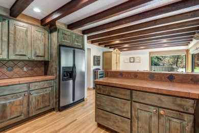 Situated on a peaceful cul-de-sac along the scenic Woodlands on Sunriver Woodlands Golf Course in Oregon - for sale on GolfHomes.com, golf home, golf lot