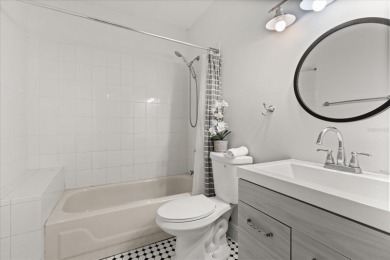 Welcome to this beautifully maintained 2-bedroom, 2-bathroom on Dubsdread Golf Course in Florida - for sale on GolfHomes.com, golf home, golf lot