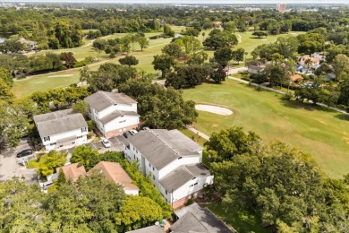 Welcome to this beautifully maintained 2-bedroom, 2-bathroom on Dubsdread Golf Course in Florida - for sale on GolfHomes.com, golf home, golf lot