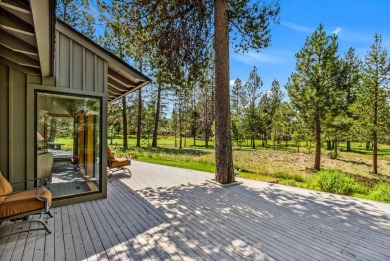 Situated on a peaceful cul-de-sac along the scenic Woodlands on Sunriver Woodlands Golf Course in Oregon - for sale on GolfHomes.com, golf home, golf lot