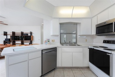 Beautifully maintained 1,732 sq ft, 3-bedroom, 2-bath pool home on Rotonda Golf and Country Club The Palms Course in Florida - for sale on GolfHomes.com, golf home, golf lot