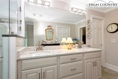 Charming Golf Course Gem in Blowing Rock! 

Welcome to your on Blowing Rock Country Club in North Carolina - for sale on GolfHomes.com, golf home, golf lot