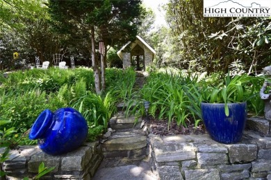 Charming Golf Course Gem in Blowing Rock! 

Welcome to your on Blowing Rock Country Club in North Carolina - for sale on GolfHomes.com, golf home, golf lot