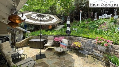 Charming Golf Course Gem in Blowing Rock! 

Welcome to your on Blowing Rock Country Club in North Carolina - for sale on GolfHomes.com, golf home, golf lot