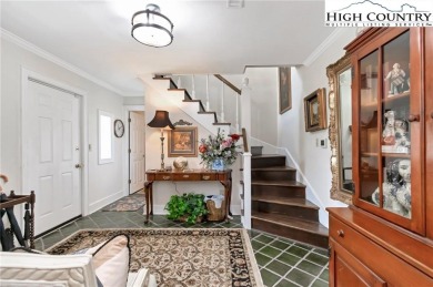 Charming Golf Course Gem in Blowing Rock! 

Welcome to your on Blowing Rock Country Club in North Carolina - for sale on GolfHomes.com, golf home, golf lot