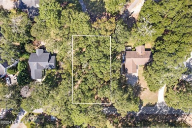 Perfect location to build your coastal home.  Level lot with on Oyster Bay Golf Links in North Carolina - for sale on GolfHomes.com, golf home, golf lot