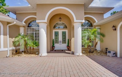 WELCOME TO YOUR BEAUTIFUL POOL HOME!! THIS STUNNING 3,000+ sq on Silverthorn Country Club in Florida - for sale on GolfHomes.com, golf home, golf lot