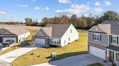 WONDERFUL PROPERTY LOCATED WITH WALKING DISTANCE FROM AYDEN GOLF on Ayden Golf and Country Club in North Carolina - for sale on GolfHomes.com, golf home, golf lot