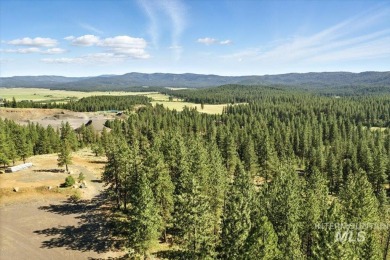 Lot 7 Block 1, conveniently accessible from both the lower Van on Meadowcreek Golf Resort in Idaho - for sale on GolfHomes.com, golf home, golf lot