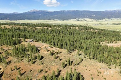Lot 7 Block 1, conveniently accessible from both the lower Van on Meadowcreek Golf Resort in Idaho - for sale on GolfHomes.com, golf home, golf lot