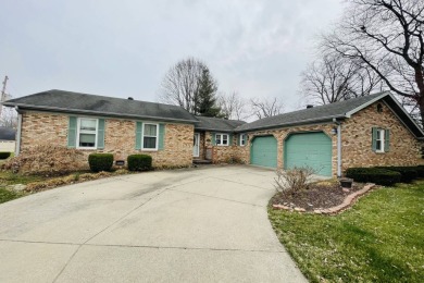 This 4-bedroom, 2.5-bathroom brick ranch home is a true standout on Mt Carmel Municipal Golf Course in Illinois - for sale on GolfHomes.com, golf home, golf lot
