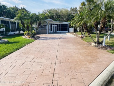 Beautiful move in ready executive suite nestled up to the nature on The Great Outdoors Golf and Country Club in Florida - for sale on GolfHomes.com, golf home, golf lot