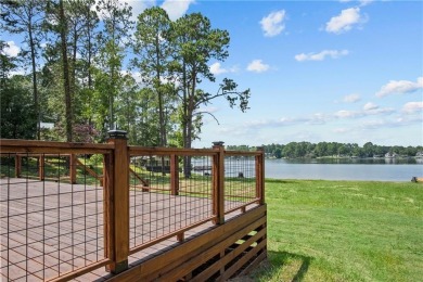 STUNNING MODERN LAKEFRONT HOME ON LAKE SINCLAIR! This sleek and on Milledgeville Country Club in Georgia - for sale on GolfHomes.com, golf home, golf lot