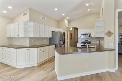 Welcome home to this bright and beautiful 3 bedroom 2 bath on Sun Lakes Country Club in Arizona - for sale on GolfHomes.com, golf home, golf lot