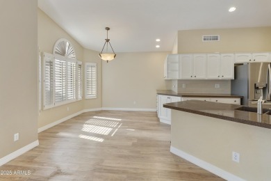 Welcome home to this bright and beautiful 3 bedroom 2 bath on Sun Lakes Country Club in Arizona - for sale on GolfHomes.com, golf home, golf lot