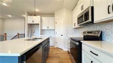 This bright and comfortable three-bedroom, two-bathroom ranch on Golf Club of Creekmoor in Missouri - for sale on GolfHomes.com, golf home, golf lot