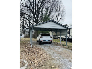 Charming 1 bed, 1 bath home offering comfortable living space on  in Kentucky - for sale on GolfHomes.com, golf home, golf lot