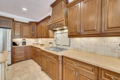 Stunning Custom Home in Mount Vintage - Welcome to this on Mount Vintage Plantation and Golf Club  in South Carolina - for sale on GolfHomes.com, golf home, golf lot