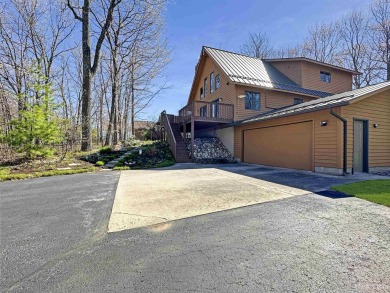 Custom-Built Rustic Retreat on Private Wooded Lot 3 Bed | 2 Bath on Irish Oaks Golf Course in Michigan - for sale on GolfHomes.com, golf home, golf lot