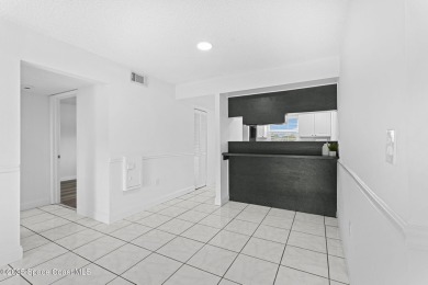 Beautifully updated 2-bedroom, 2-bath condo in Prime Melbourne on Mallards Landing Golf Course in Florida - for sale on GolfHomes.com, golf home, golf lot