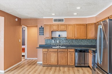 Welcome to 39560 Meadowood Loop, a charming 3-bedroom, 2-bath on Zephyrhills Municipal Golf Course in Florida - for sale on GolfHomes.com, golf home, golf lot