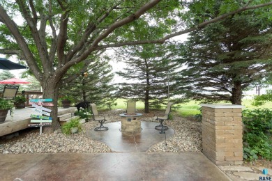 Come Tour this Beautiful 4 bed 4 bath home directly across the on Brandon Municipal Golf Course in South Dakota - for sale on GolfHomes.com, golf home, golf lot