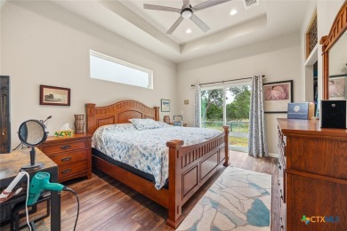 NEW LOWER PRICE - MOTIVATED SELLER! Perfect home for the empty on Vaaler Creek Golf Club in Texas - for sale on GolfHomes.com, golf home, golf lot