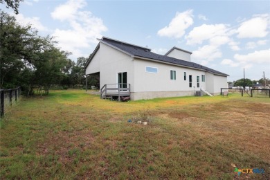 NEW LOWER PRICE - MOTIVATED SELLER! Perfect home for the empty on Vaaler Creek Golf Club in Texas - for sale on GolfHomes.com, golf home, golf lot