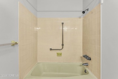 87A Fairway is located in the lovely Crestwood Village 1, a 55+ on Keswick Village Golf Course in New Jersey - for sale on GolfHomes.com, golf home, golf lot