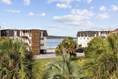 Welcome to your new home at the beach! Located on the highly on Beachwood Golf Club in South Carolina - for sale on GolfHomes.com, golf home, golf lot