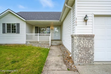 Welcome to Prairie Falls! This charming home is located right on Prairie Falls Golf Club in Idaho - for sale on GolfHomes.com, golf home, golf lot