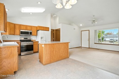 Welcome to Prairie Falls! This charming home is located right on Prairie Falls Golf Club in Idaho - for sale on GolfHomes.com, golf home, golf lot