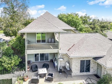 Well-designed 4BR-3baths-2 car+ 1 golf cart garage, circular on Pecan Plantation Country Club in Texas - for sale on GolfHomes.com, golf home, golf lot