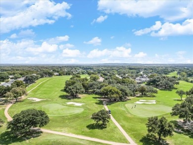 Well-designed 4BR-3baths-2 car+ 1 golf cart garage, circular on Pecan Plantation Country Club in Texas - for sale on GolfHomes.com, golf home, golf lot