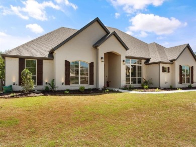 WANT TO HAVE MORE SPACE BUT STILL NEED LUXURIES OF CITY? THIS on Sugar Tree Golf and Country Club in Texas - for sale on GolfHomes.com, golf home, golf lot