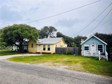 Discover a rare opportunity to own an investment property in on Rockport Country Club in Texas - for sale on GolfHomes.com, golf home, golf lot