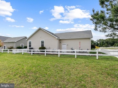 Welcome to your move-in ready retreat in the amenity-rich on The Peninsula Golf and Country Club in Delaware - for sale on GolfHomes.com, golf home, golf lot