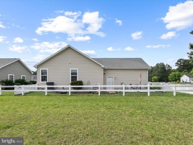 Welcome to your move-in ready retreat in the amenity-rich on The Peninsula Golf and Country Club in Delaware - for sale on GolfHomes.com, golf home, golf lot