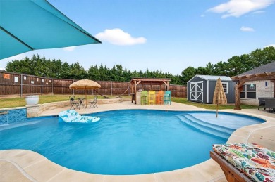 Stunning Lake Kiowa retreat with in ground pool and amazing on Lake Kiowa Golf Course in Texas - for sale on GolfHomes.com, golf home, golf lot
