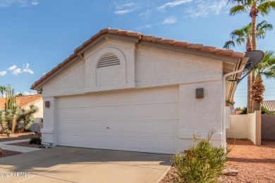 Fantastic move-in ready home in the 55+ Ironwood Community. This on Ironwood Golf Club in Arizona - for sale on GolfHomes.com, golf home, golf lot