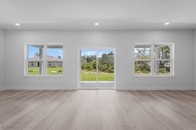 Beautiful New Construction in Sun 'N Lake - 4 Bedrooms, 3 Baths on Sun n Lake Golf and Country Club in Florida - for sale on GolfHomes.com, golf home, golf lot
