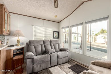 Beautifully maintained and fully furnished 1-bed, 1-bath home on Roadhaven Golf Course in Arizona - for sale on GolfHomes.com, golf home, golf lot