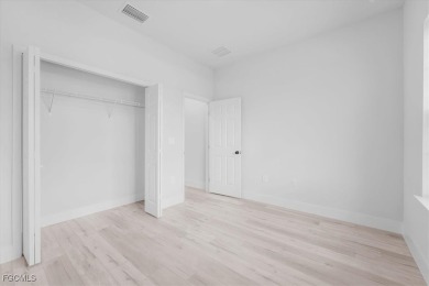 Beautiful New Construction in Sun 'N Lake - 4 Bedrooms, 3 Baths on Sun n Lake Golf and Country Club in Florida - for sale on GolfHomes.com, golf home, golf lot