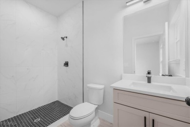 Beautiful New Construction in Sun 'N Lake - 4 Bedrooms, 3 Baths on Sun n Lake Golf and Country Club in Florida - for sale on GolfHomes.com, golf home, golf lot