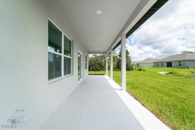 Beautiful New Construction in Sun 'N Lake - 4 Bedrooms, 3 Baths on Sun n Lake Golf and Country Club in Florida - for sale on GolfHomes.com, golf home, golf lot