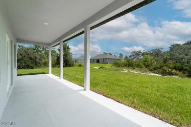 Beautiful New Construction in Sun 'N Lake - 4 Bedrooms, 3 Baths on Sun n Lake Golf and Country Club in Florida - for sale on GolfHomes.com, golf home, golf lot
