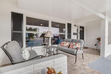 WATERFRONT LIVING IN STYLE... ENJOY YOUR NEW HOME IN THIS ACTIVE on Mainlands Golf Club in Florida - for sale on GolfHomes.com, golf home, golf lot